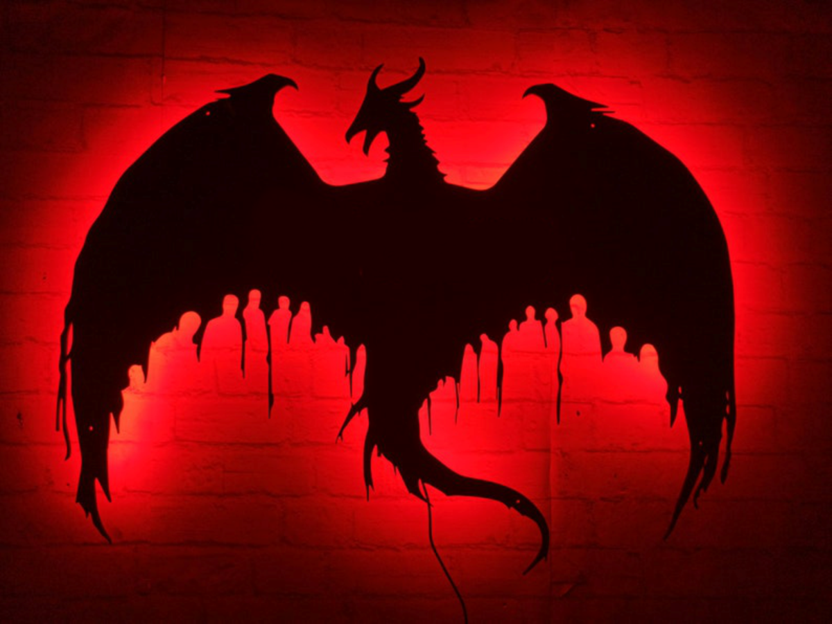 Dragon Lamp Light Wall Art – Mystical Elegance with a Radiant Glow